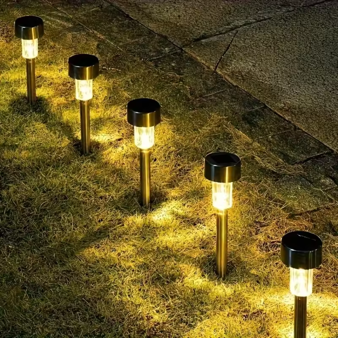 SET DE 3 LUCES SOLARES DE CAMINO – Iluminación ecológica y elegante para tu jardín