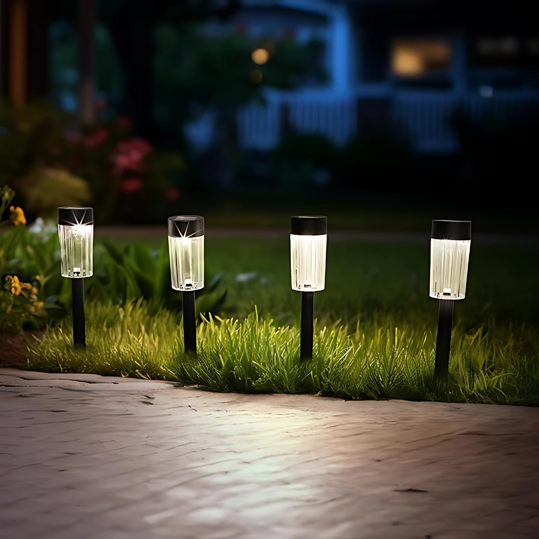SET DE 3 LUCES SOLARES DE CAMINO – Iluminación ecológica y elegante para tu jardín