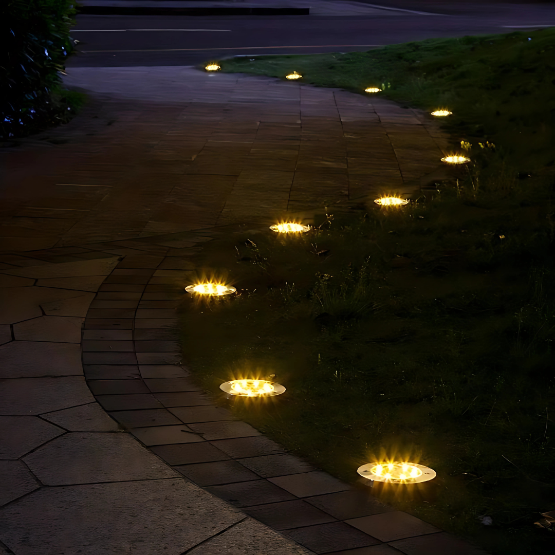 LÁMPARA SOLAR JARDÍN – Ilumina tus espacios exteriores con elegancia y energía solar