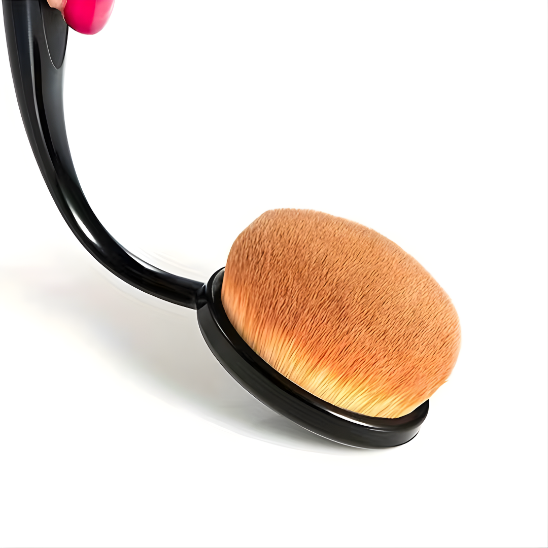 BROCHA OVAL DE MAQUILLAJE – Aplicación uniforme, acabado profesional y piel impecable
