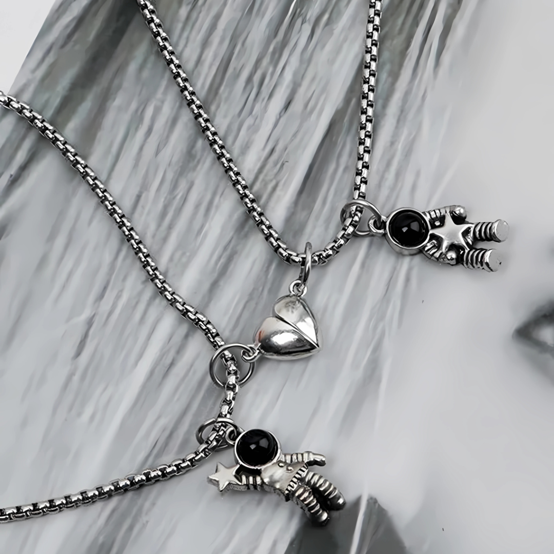 Collar Pareja Stellar Souls - Porque dos almas que brillan juntas nunca se pierden en el universo.