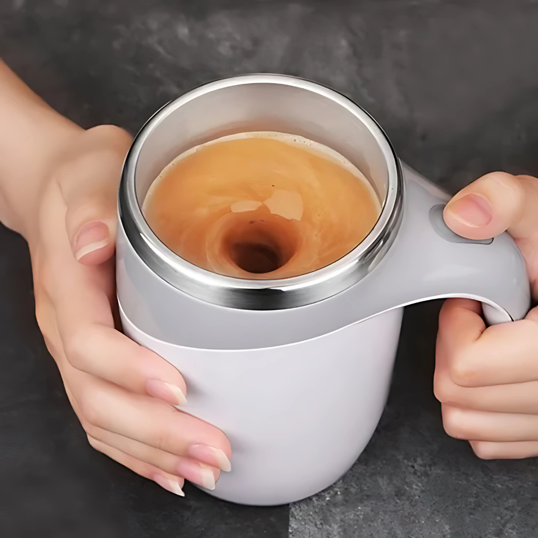 Taza Automezclable SwiftSip™ - Olvídate de los grumos y cucharas sucias.